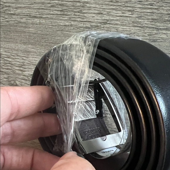 🐬NWT Perry ELLIS Size 32 Black  belt - Picture 2 of 7